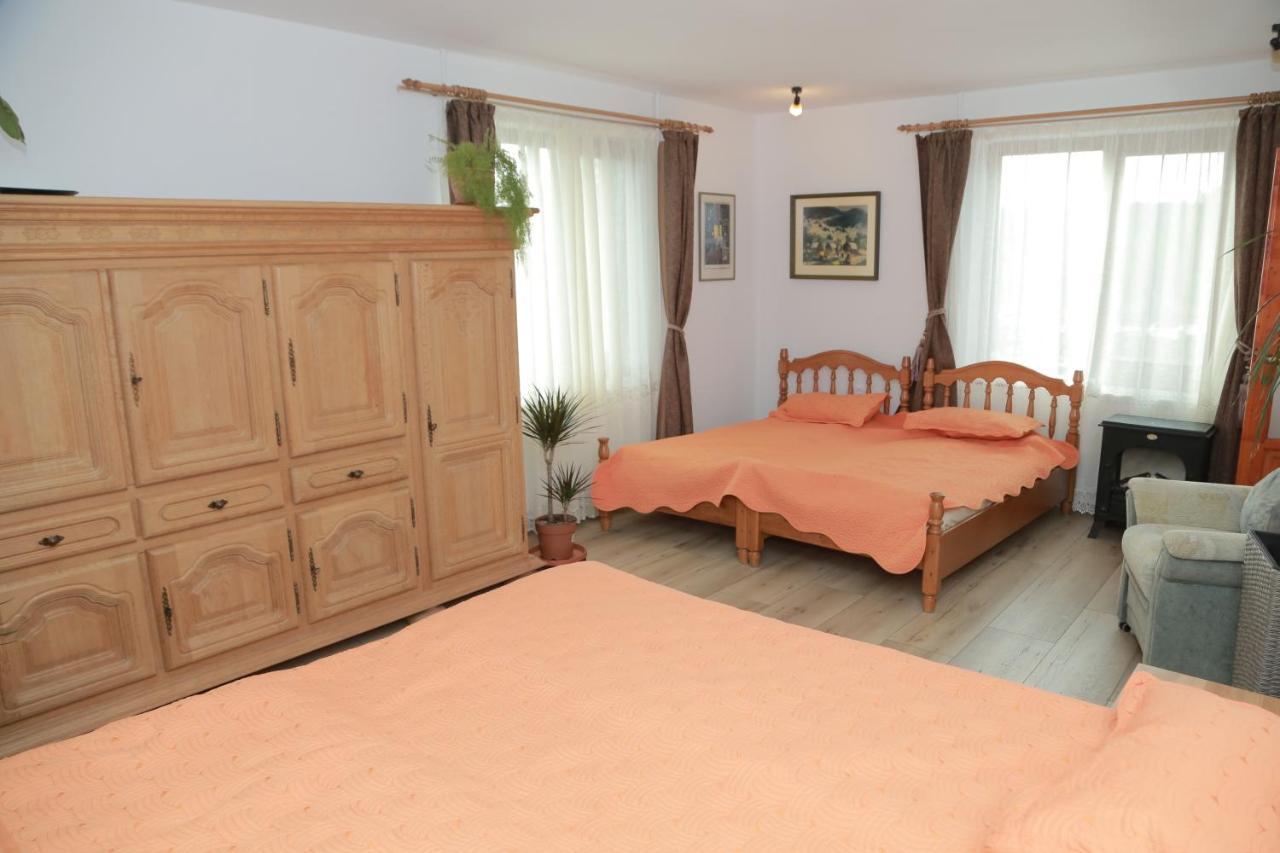 Raza Soarelui Apartment โซวาตา ภายนอก รูปภาพ